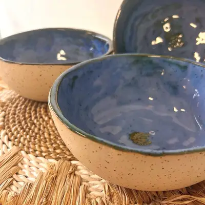 4 schalen in blauwtinten